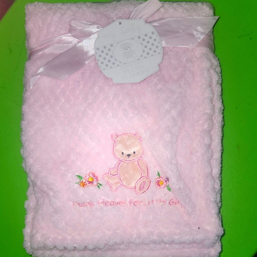 Pink Baby Blanket with Bear Design